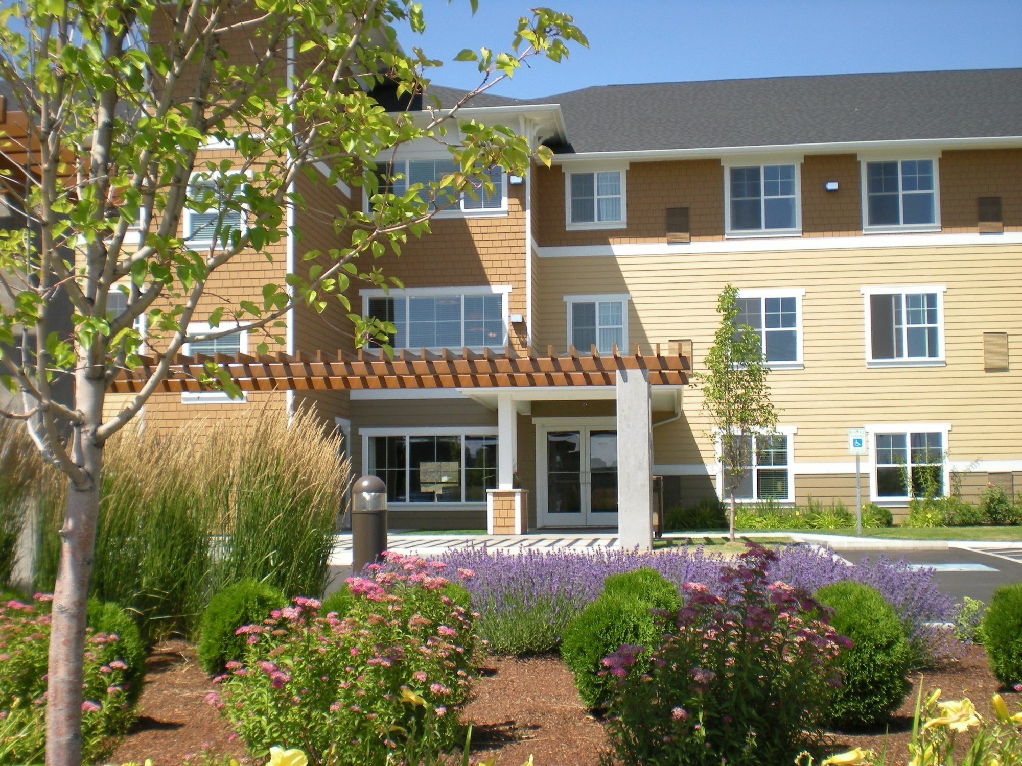 Ledgestone Hotel Yakima Bagian luar foto